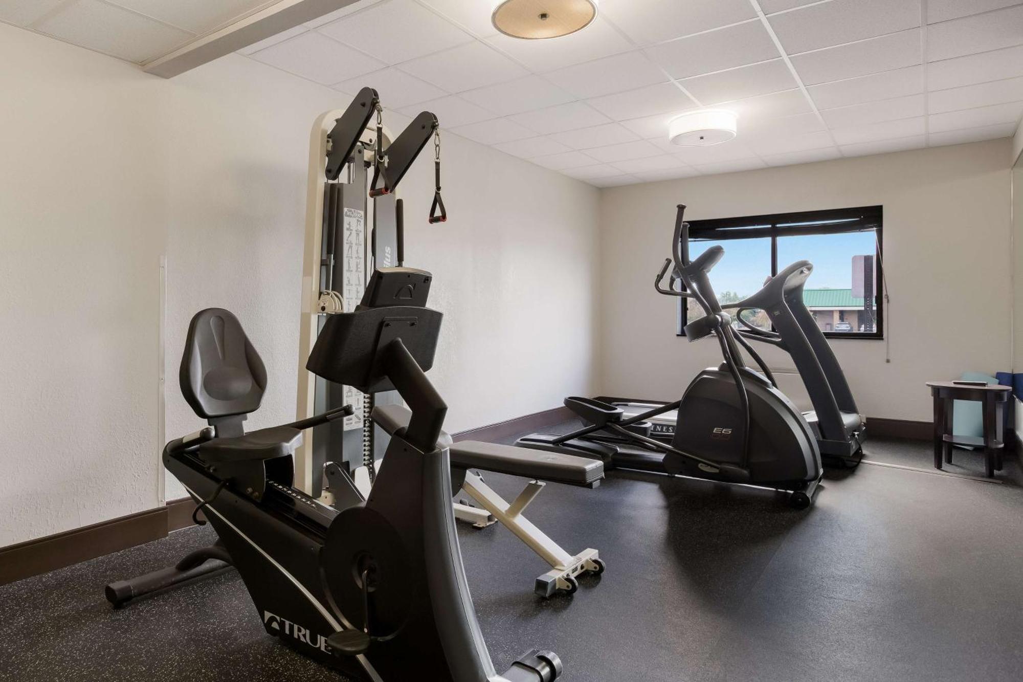 Best Western Kendallville Inn Bagian luar foto