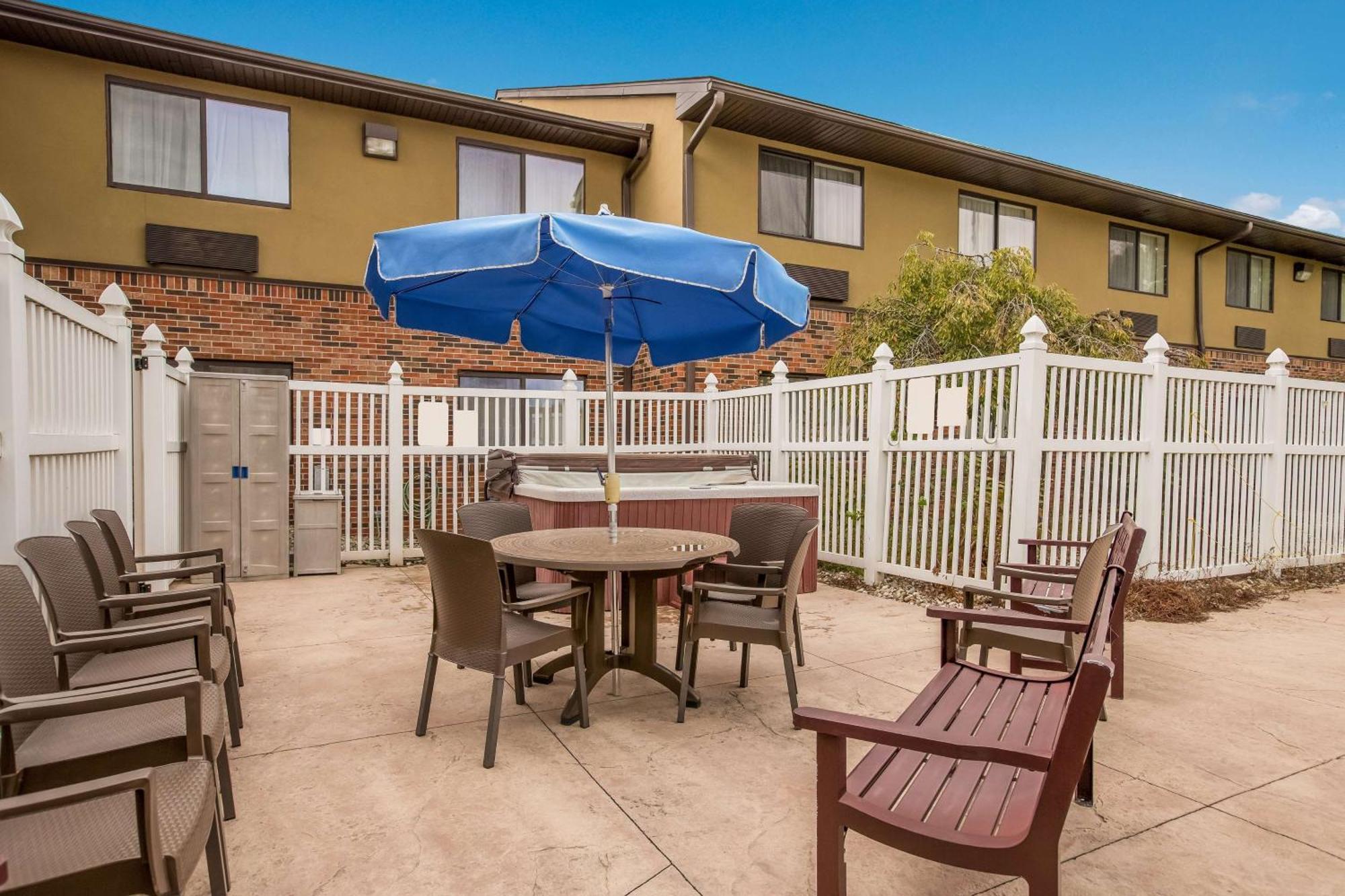 Best Western Kendallville Inn Bagian luar foto